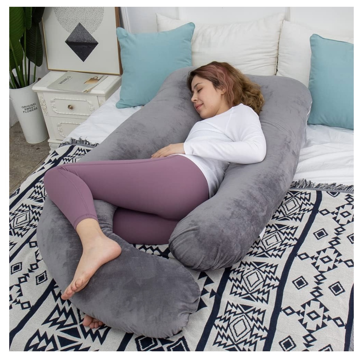 U-Shaped Pregnancy Pillow with removable and washable cover - photo 2