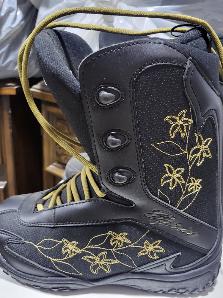 Firefly Women's Snowboard Boots Size 8.5 - photo 3