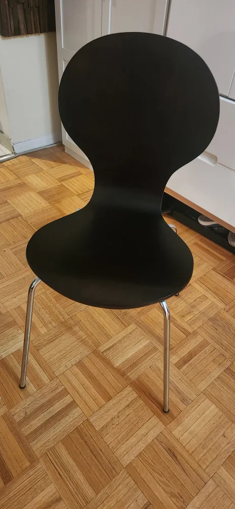 Four Chairs image indicator(6)