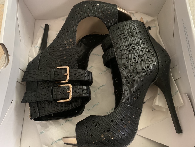 Black Cut Out Heels - photo 4