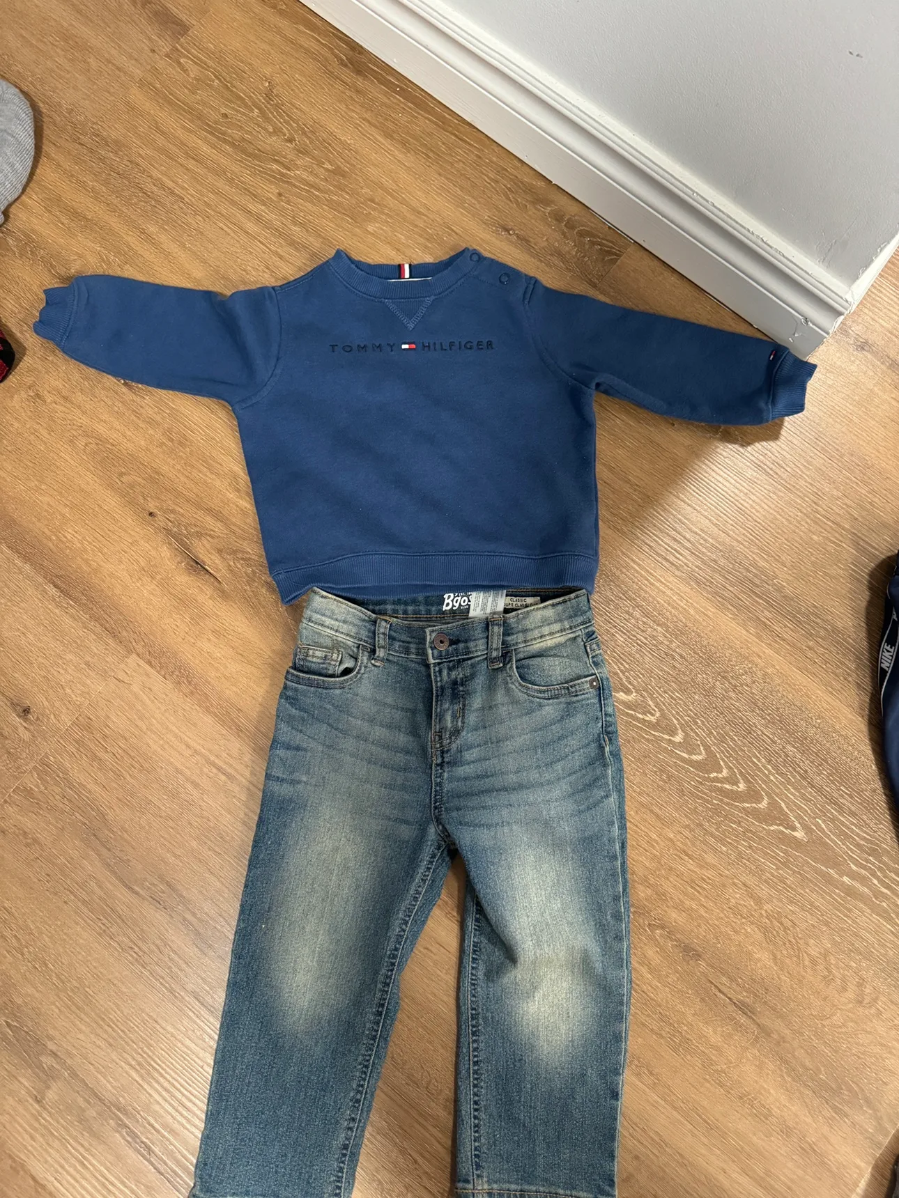 Boys Clothes Bundle (Size 18-24 months) image indicator(2)