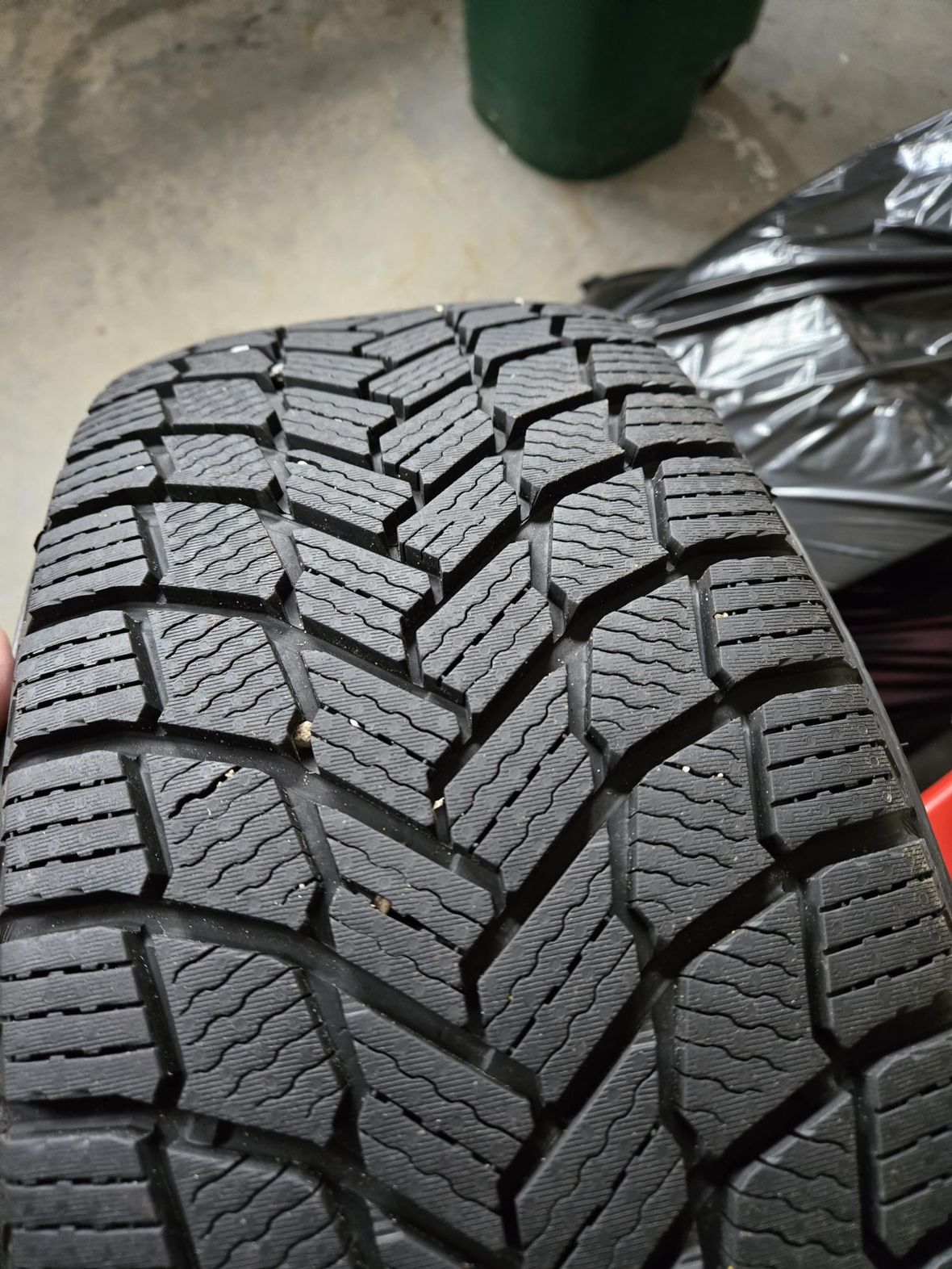 Winter tyres- Move out Michelin X