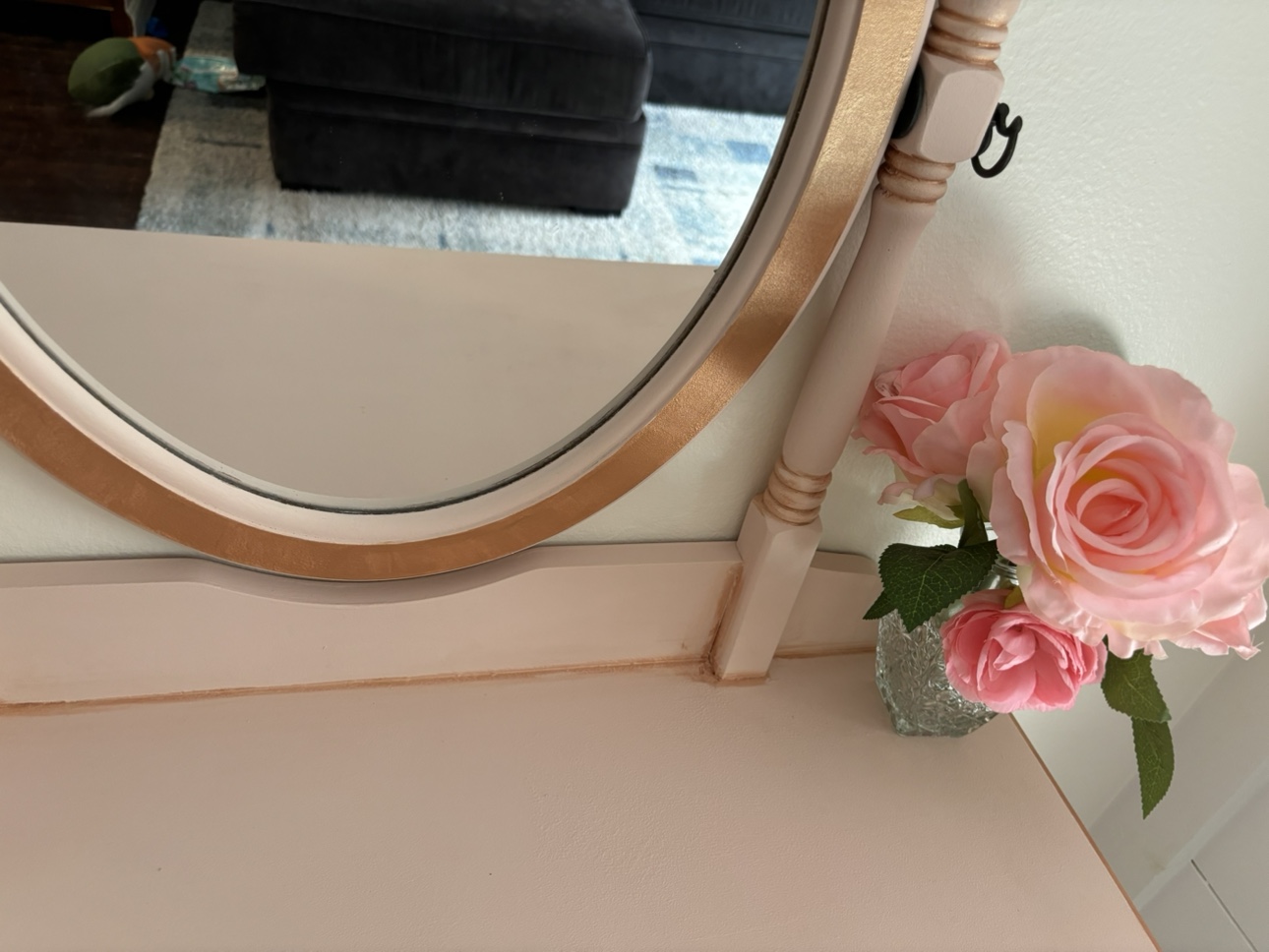 Vanity Table- Refinished - photo 2
