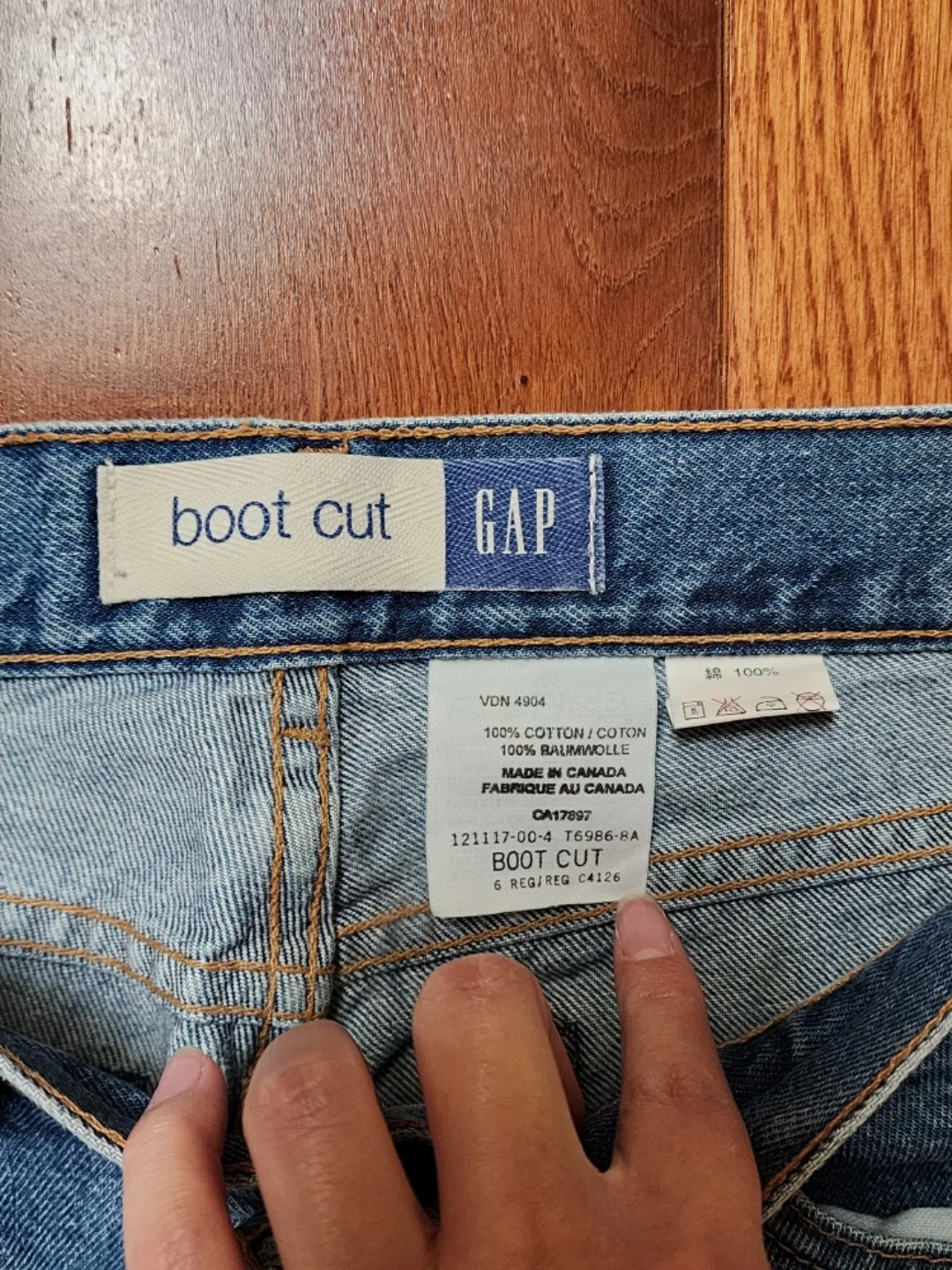 loose fit mid-rise blue jeans image indicator(4)