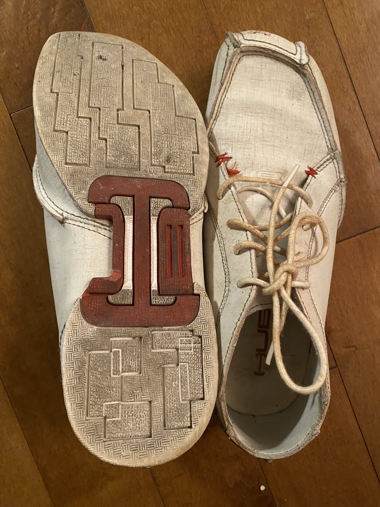 HUE White Leather Shoes - photo 2