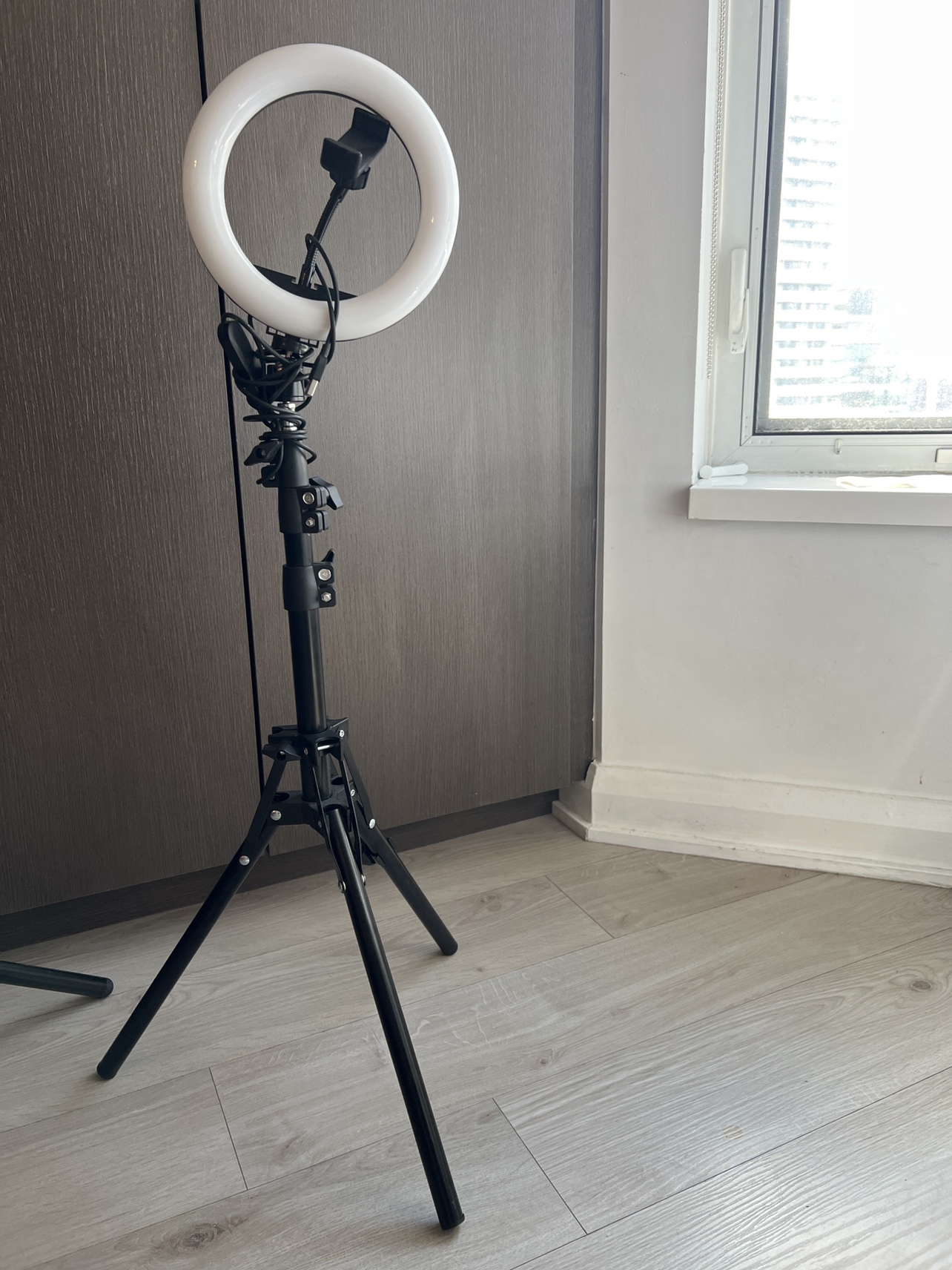 Tripod - photo 3