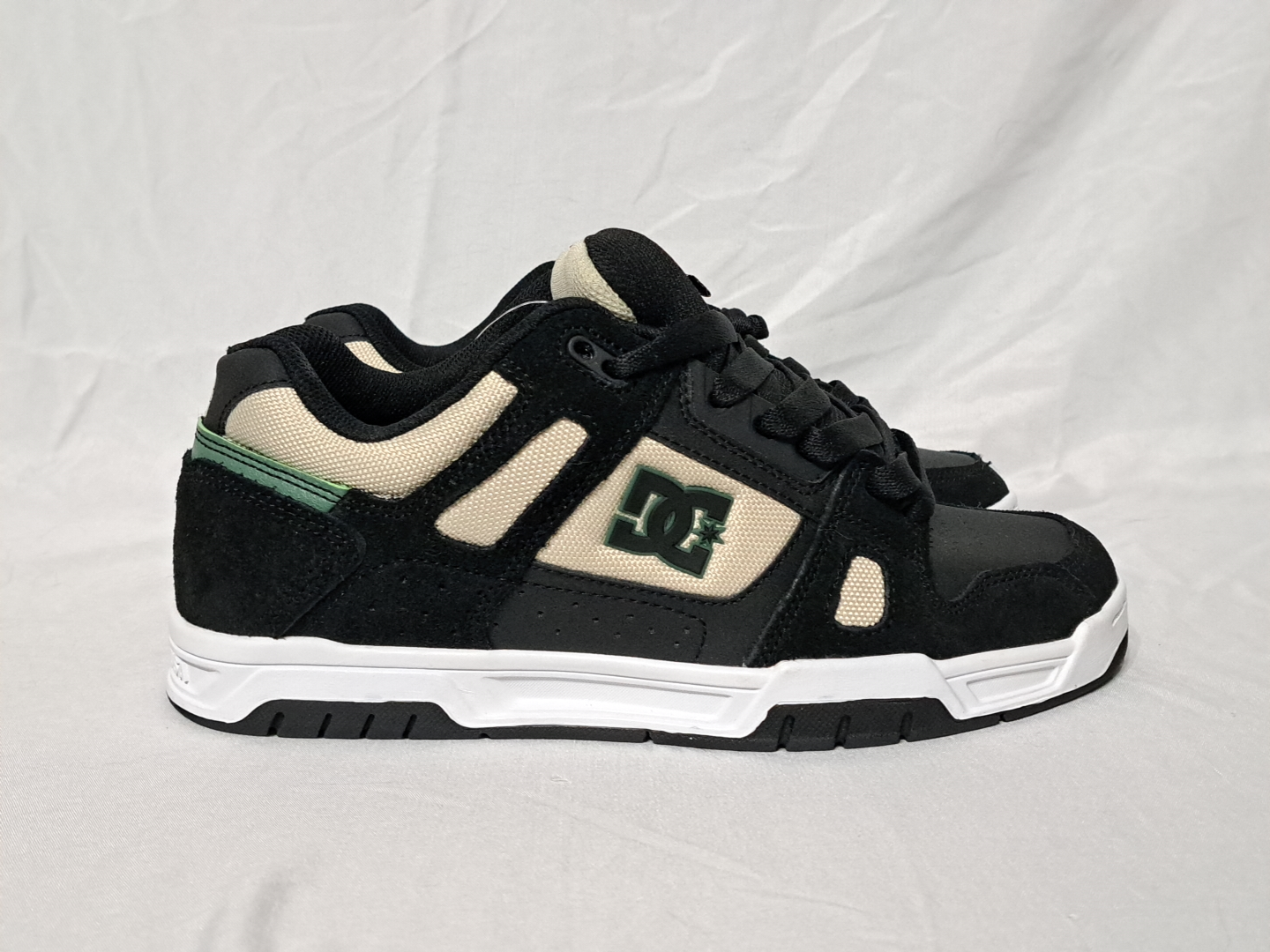 DC Shoes Men's Stag Skateboarding Shoes New - photo 4