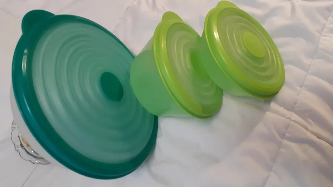 Tupperware 3 piece set image indicator(2)