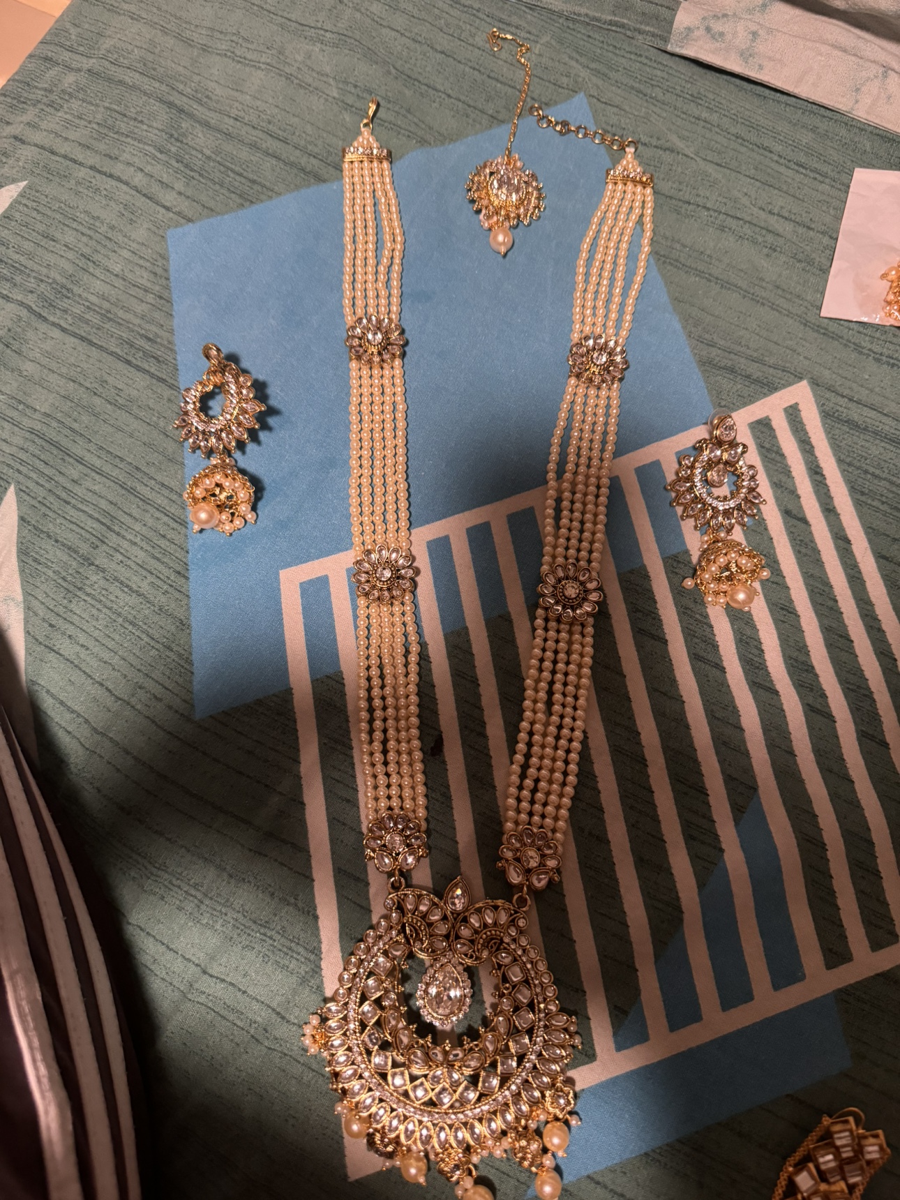 Pearl and Gold Indian Necklace Set - photo 2