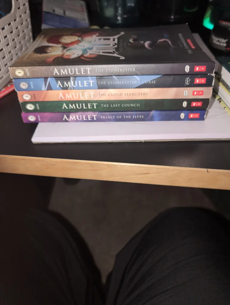 Amulet Books 1-5 thumbnail