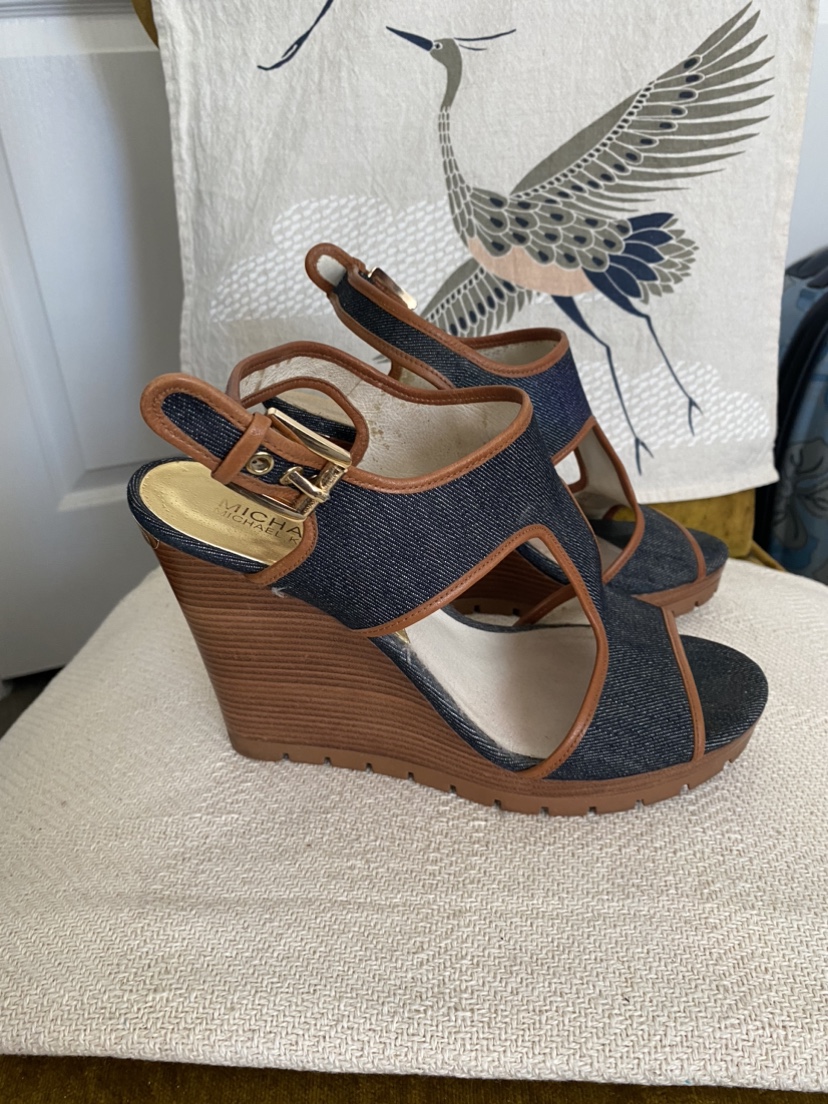 Ladies shoes - photo 2