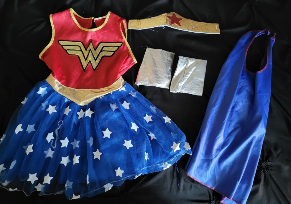 Wonder Woman Costume - Girls Size 4/5t thumbnail