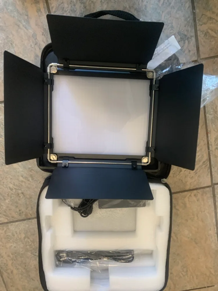 Neewer LED Video Light image indicator(4)