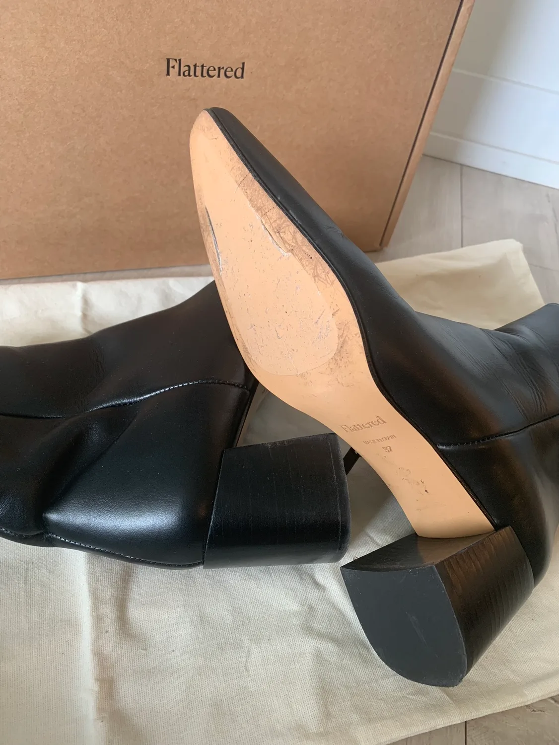 Flattered Black Leather Ankle Boots image indicator(3)