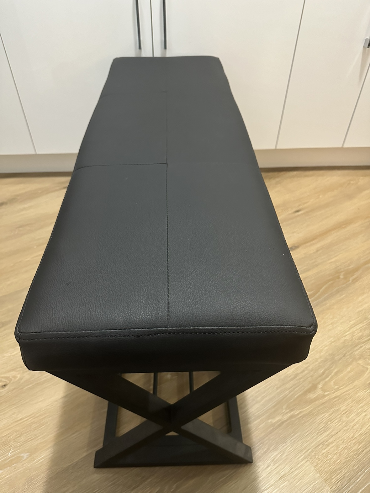 Black Faux Leather Entryway Bench - Excellent Condition - photo 2