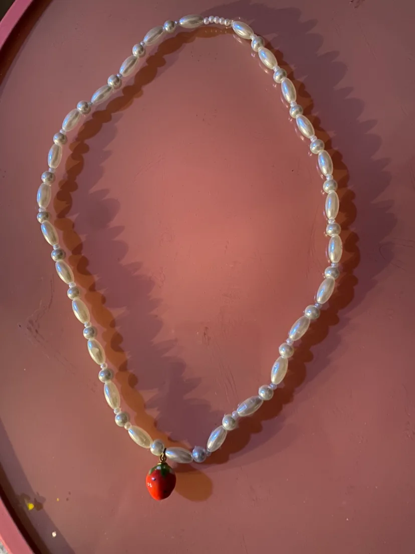 Beaded Necklaces image indicator(7)