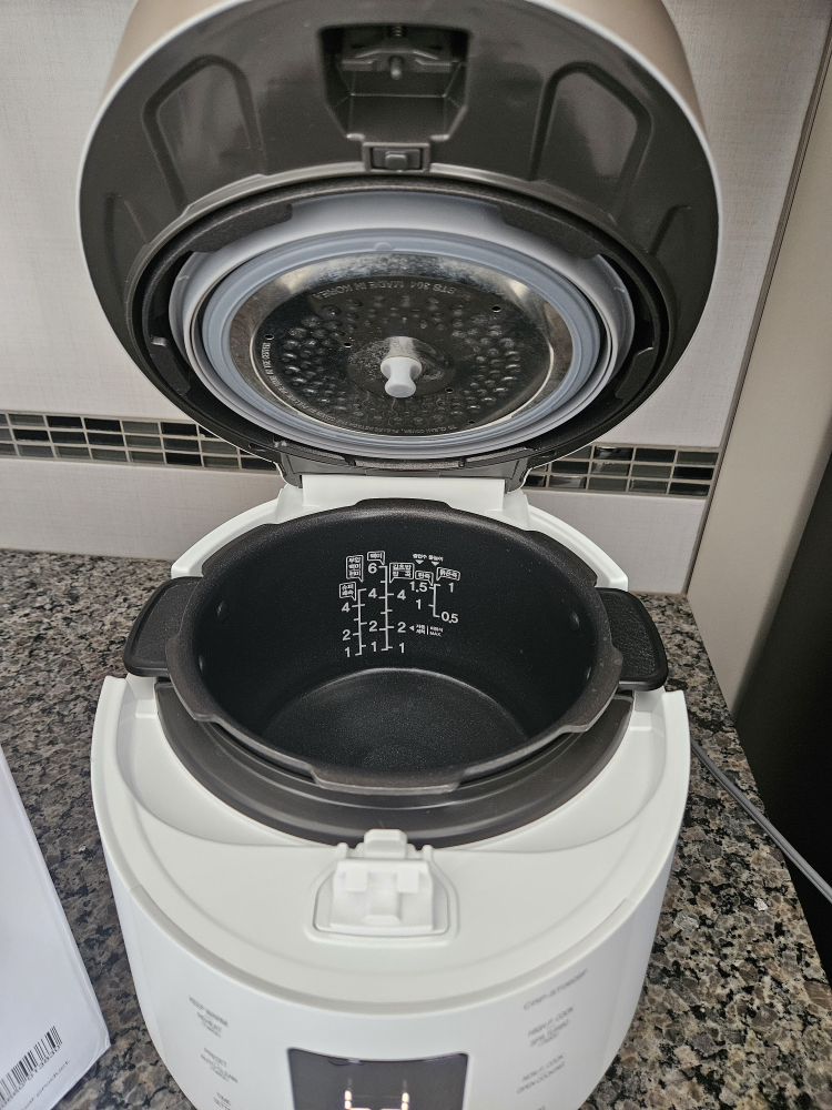 Cuckoo CRP-ST0609F 6-Cup Electric Pressure Rice Cooker - photo 3