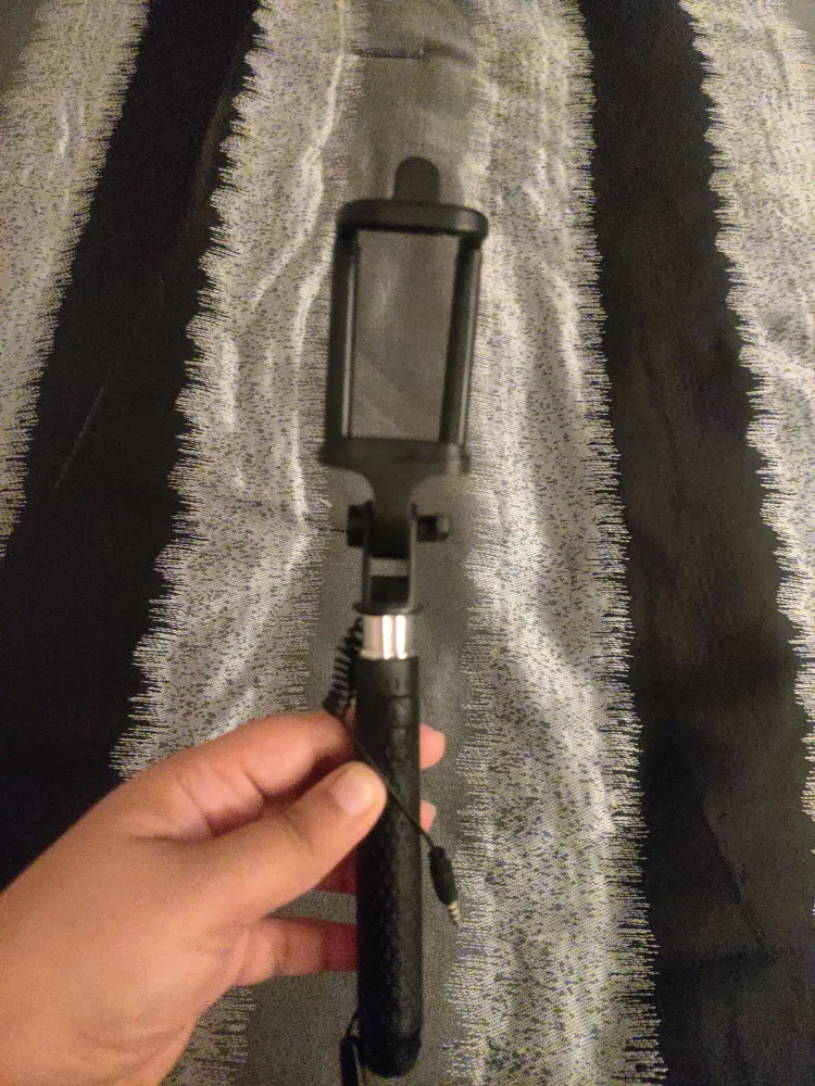 Selfie Stick with Wired Remote image indicator(3)