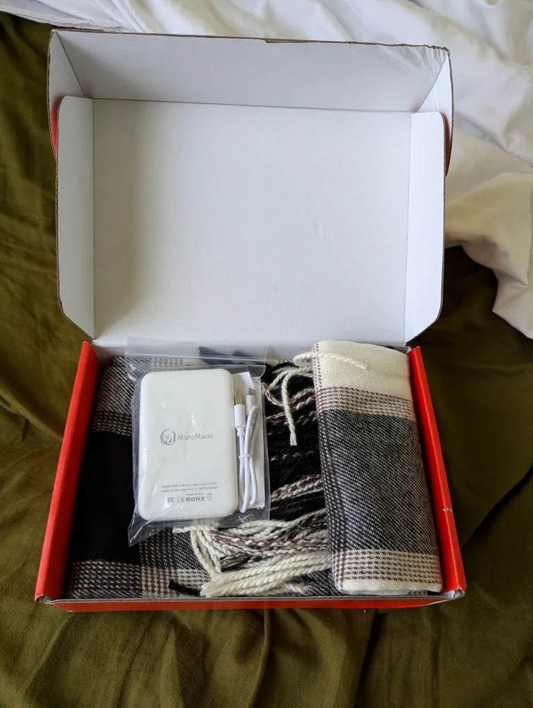 Smart Heating Scarf - Read the description! ⚡💥 image indicator(3)