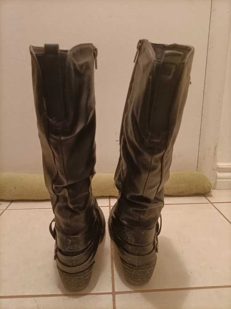 ‼️MOVING SALE ASAP‼️Solemate Women's Winter Boots image indicator(4)