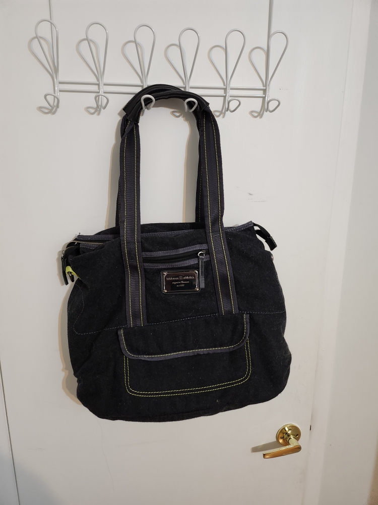Lululemon Athletica Black and Green Tote Bag