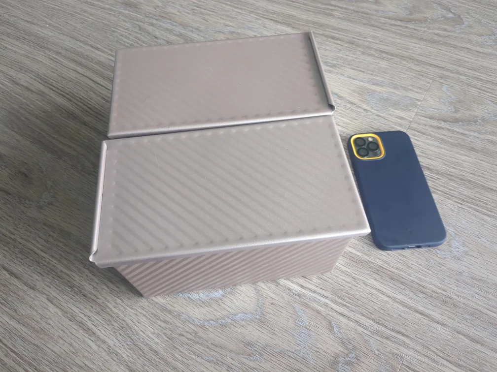 Set of 2 Loaf Pans image indicator(2)