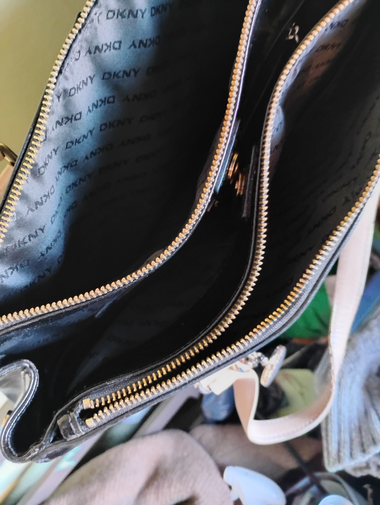 DKNY Black Purse - photo 2