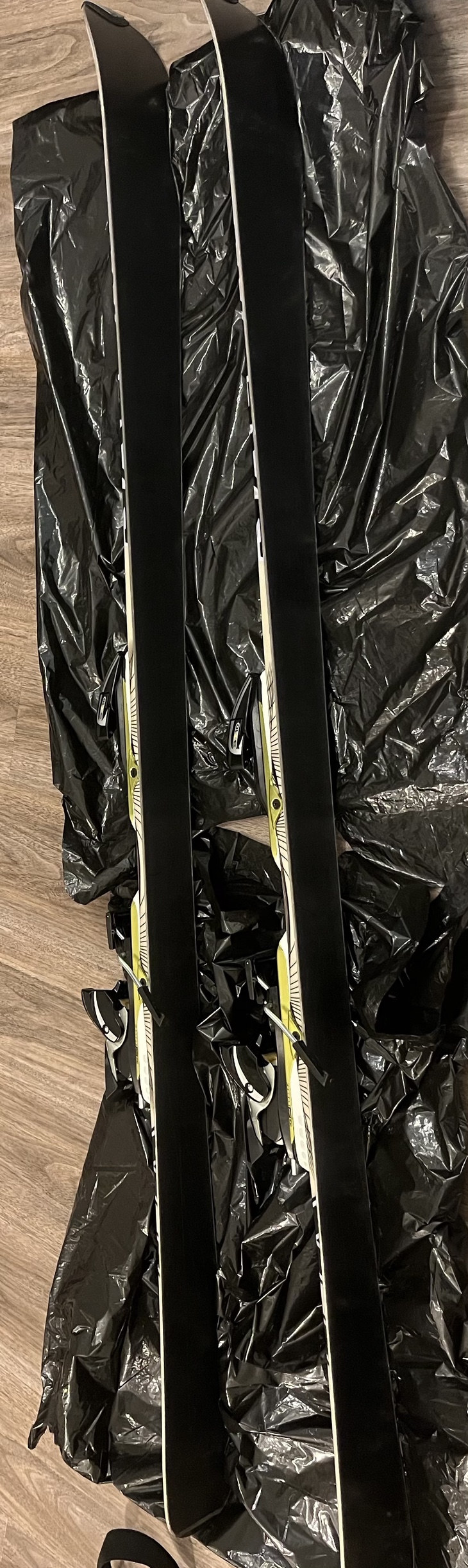 Salomon ski set for $100 - photo 2