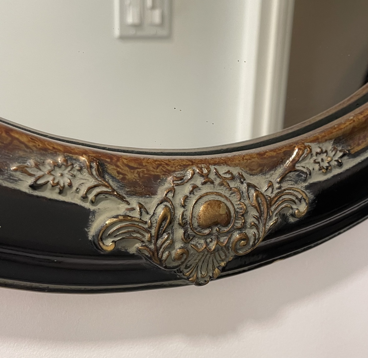 Gold & Black Oval Wall Mirror - photo 2