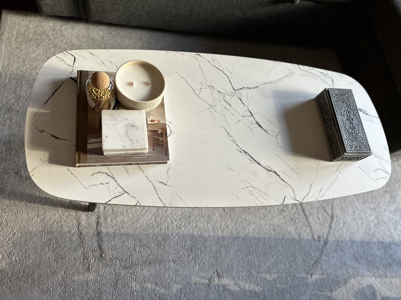 White Marble Coffee Table - photo 2
