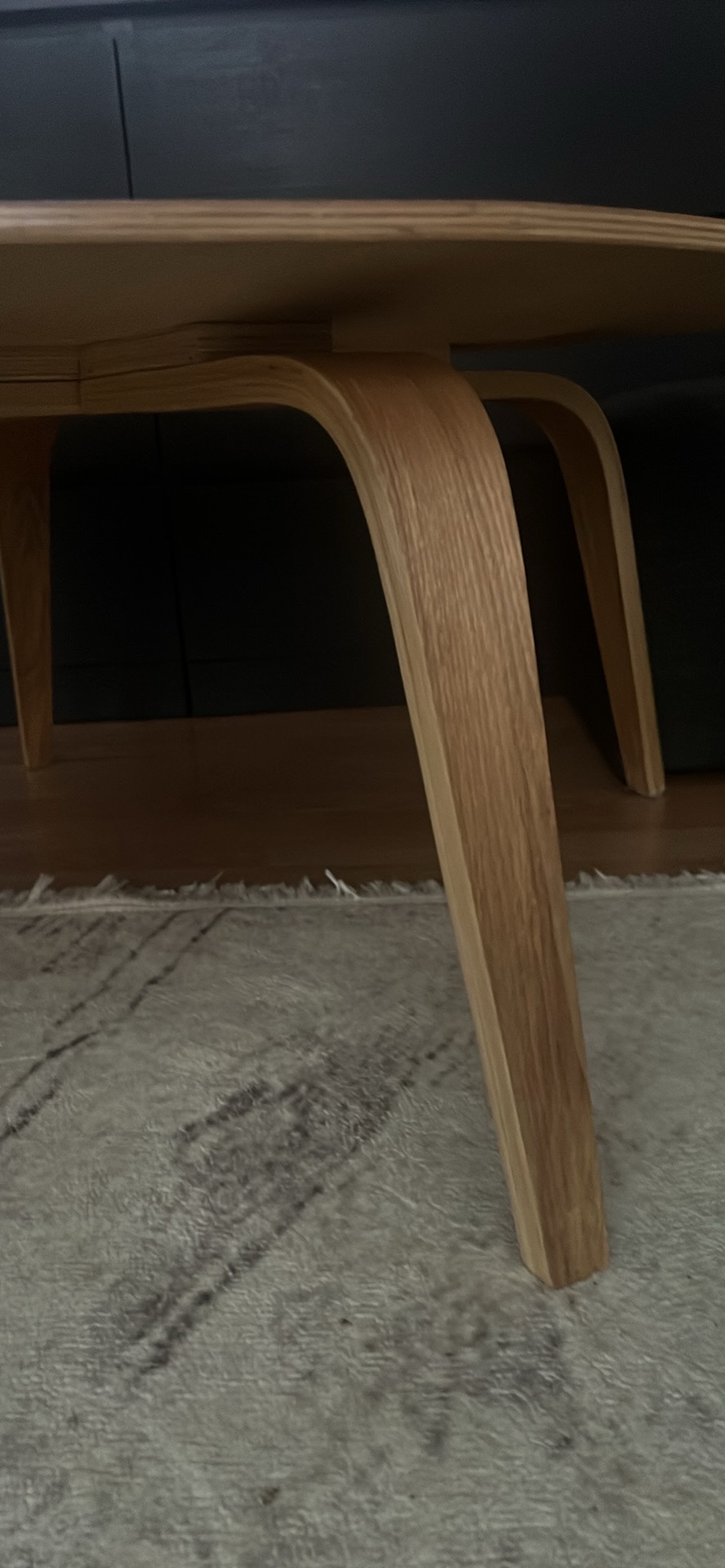 Round Wooden Coffee Table - photo 2