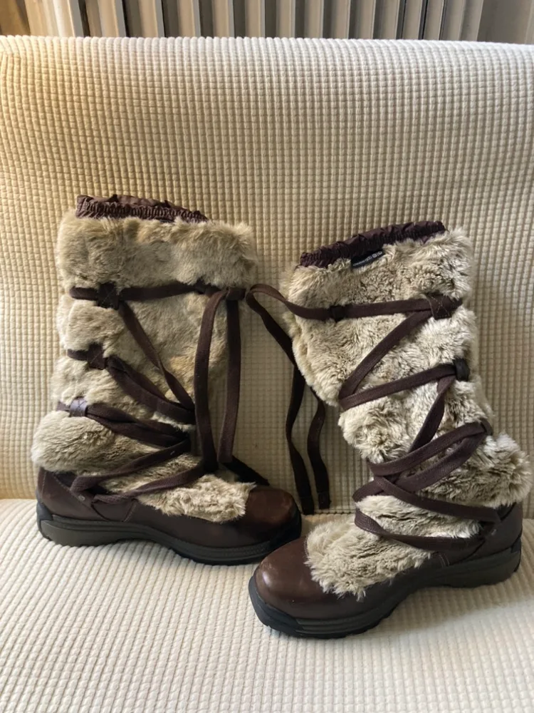 Merrill Women’s Katie Leather Faux Fur Boots thumbnail