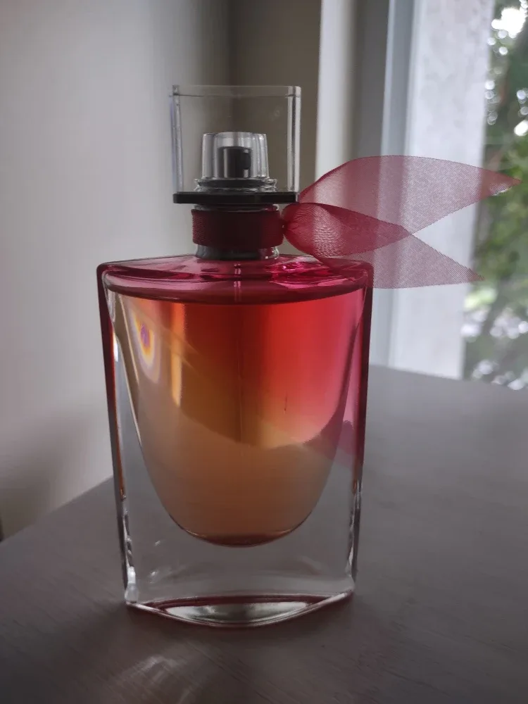 La Vie Est Belle En Rose 50ml. thumbnail