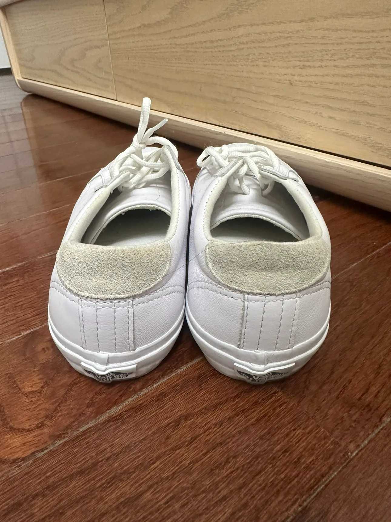 Vans Ultracush Leather Sneakers image indicator(3)