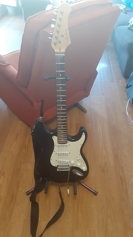 Academy Electric Guitar and Amplifier