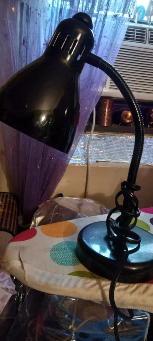 office light with on and off button image indicator(2)