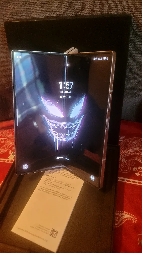 Samsung Galaxy Z Fold 6 image indicator(4)