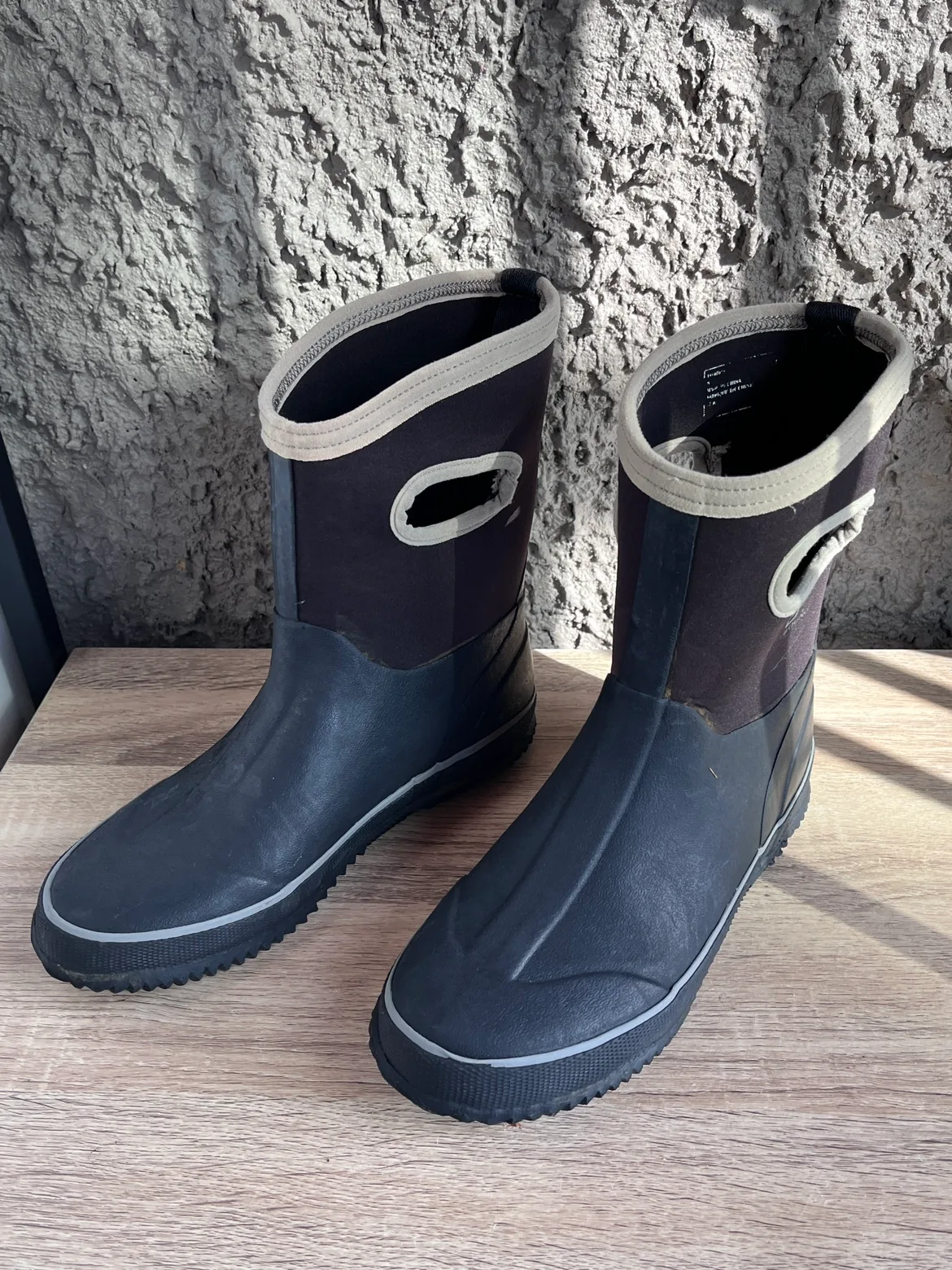 Boys Boots Size 6 waterproof thumbnail