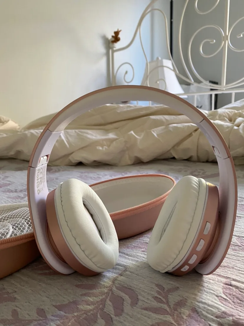 Multi-Function Headphones in Rose Gold image indicator(4)