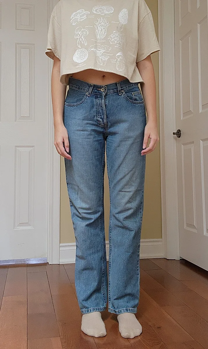 loose fit mid-rise blue jeans image indicator(2)