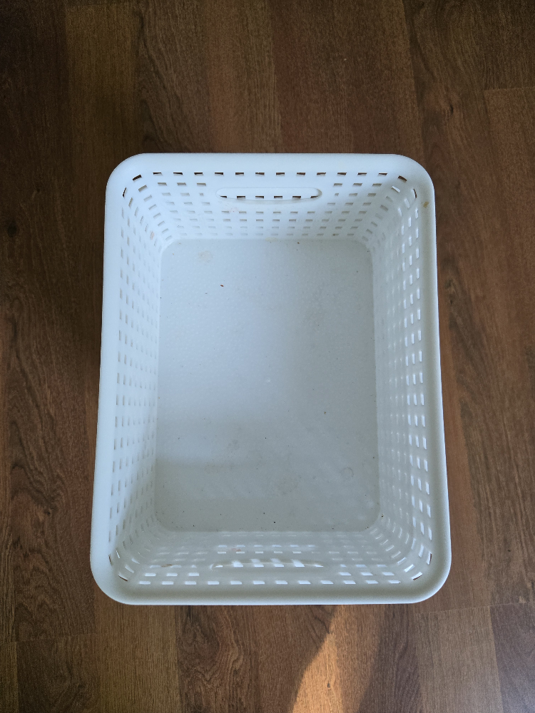 Set of 10 White Plastic Storage Baskets - photo 2
