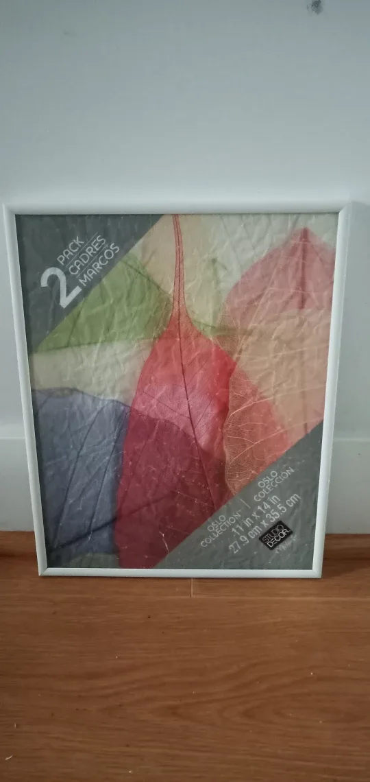 White Picture Frames thumbnail