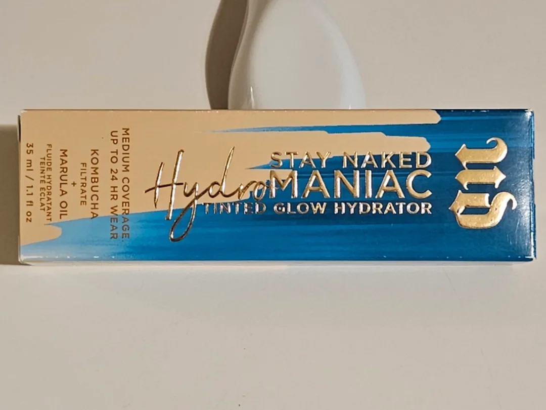 Urban Decay foundation - Fair/Neutral image indicator(10)