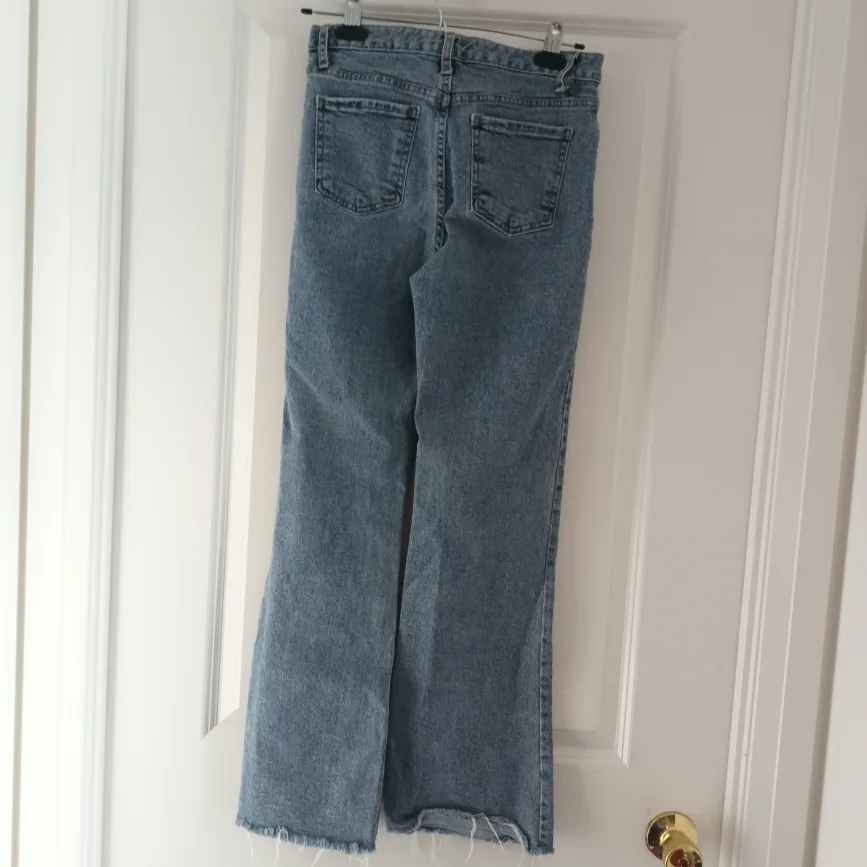 Women's Flare Jeans image indicator(2)