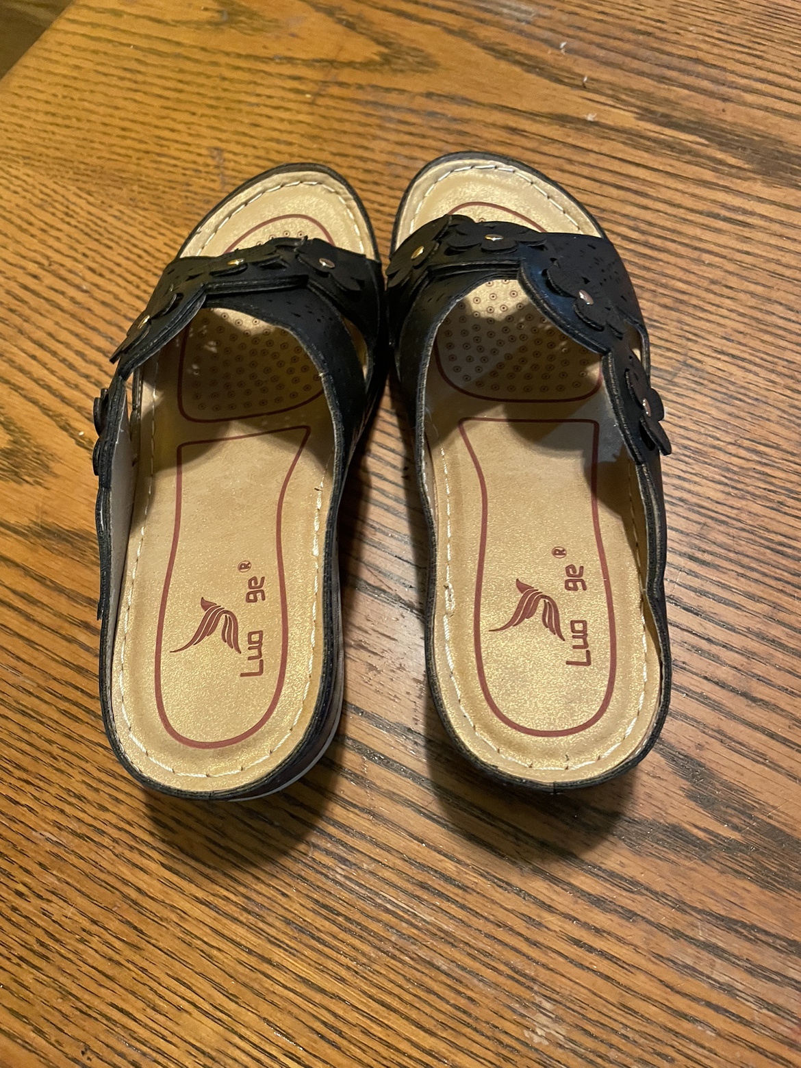 #freecycle Black Floral Sandals