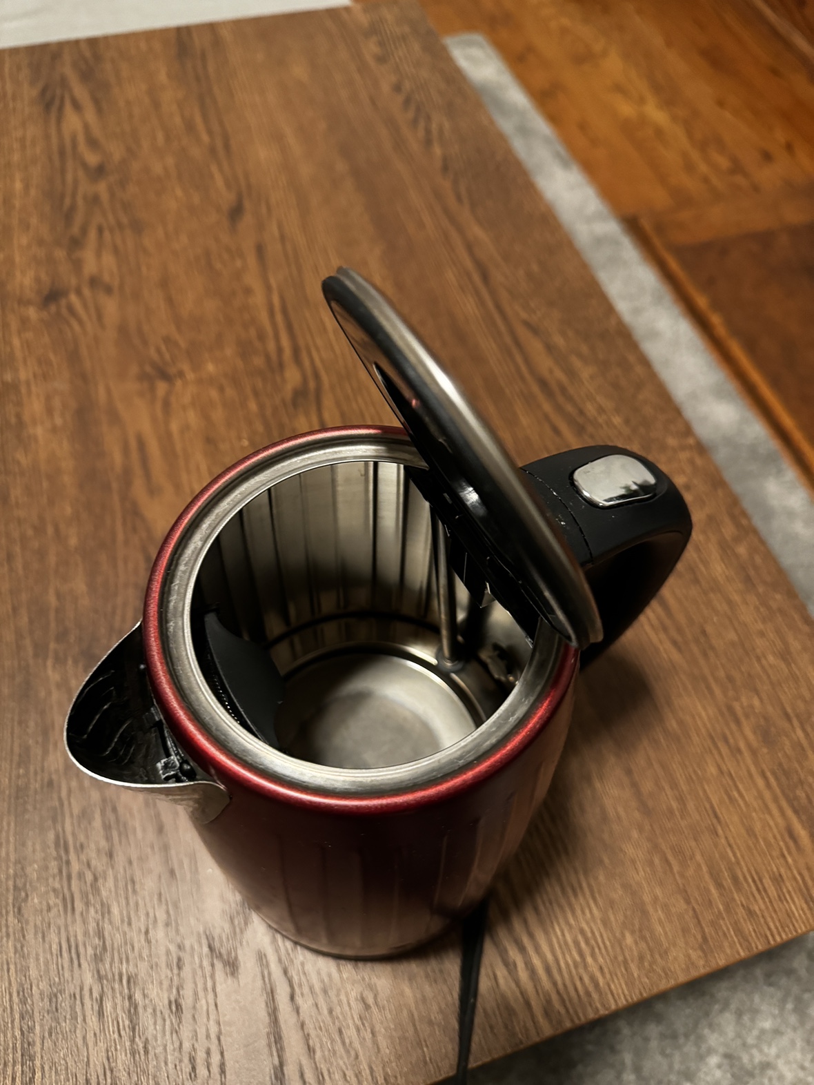 Red Electric Kettle - photo 2