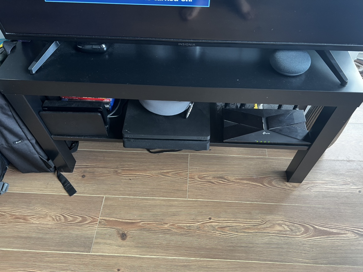 40” LED TV + Stand - photo 3