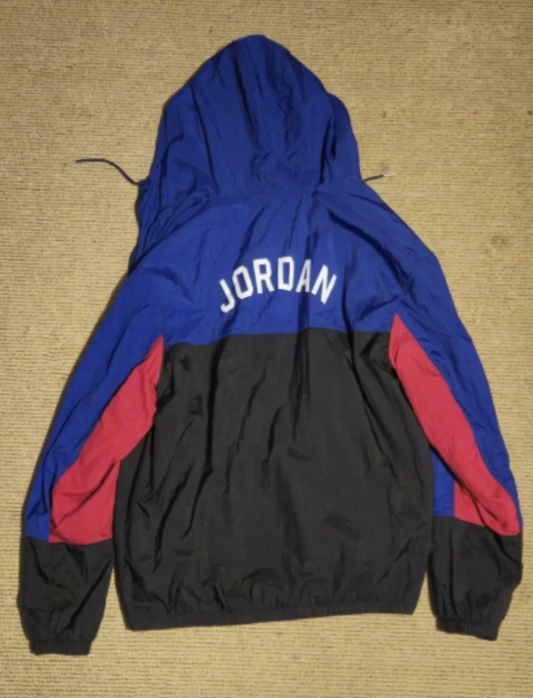 Jordan Windbreaker image indicator(2)