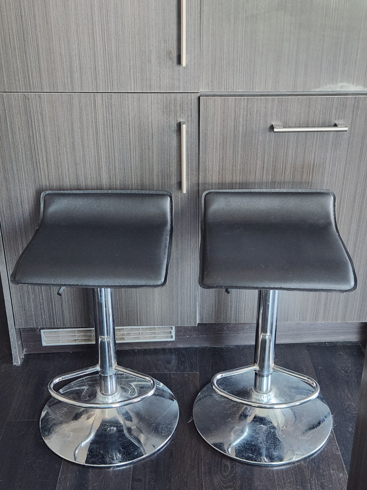Set of 2 Black and Chrome Swivel Bar Stools
