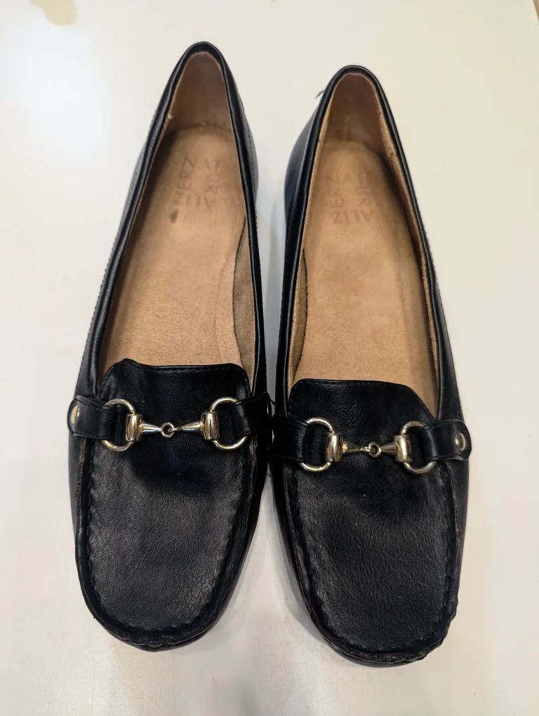 Naturalizer Women's Loafers. Size 9.5 Wide thumbnail